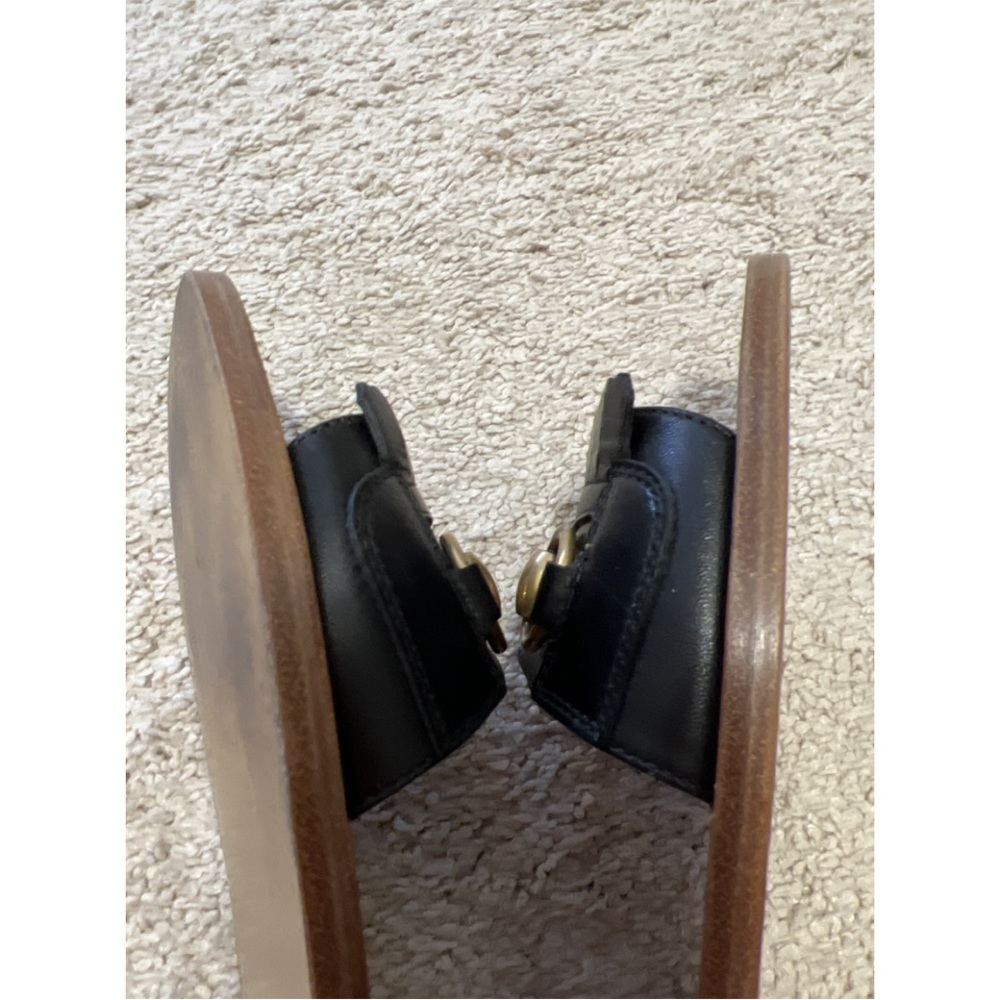 Gucci Black and Gold Sandals - Picture 11 of 13